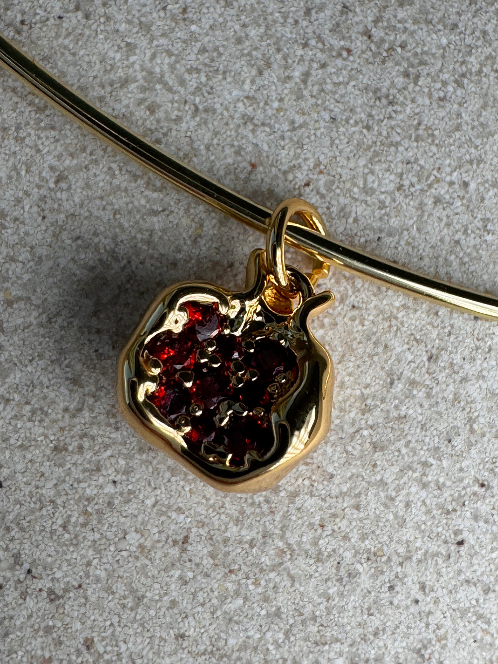 The “Naomi” Wire Choker