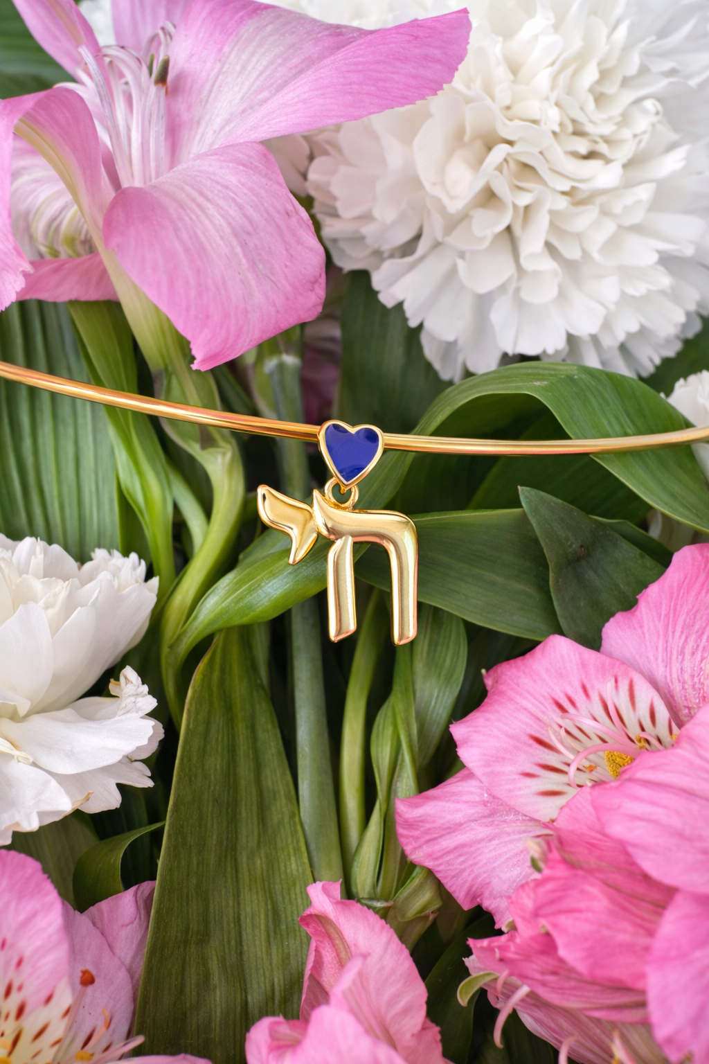 The "Isabella" Wire Choker